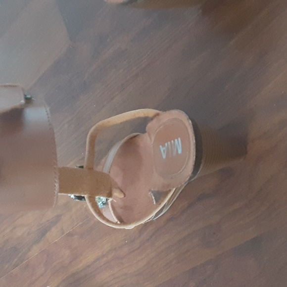 Wedge Jewled Sandals - Picture 4 of 5